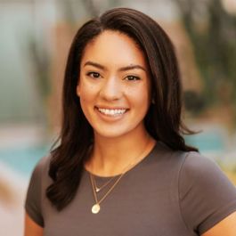Image of Sarah Dutra