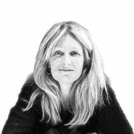 Image of April Fallon
