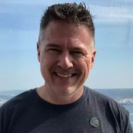 Image of Scott Henderson