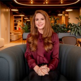 Image of Lynne Ashminov