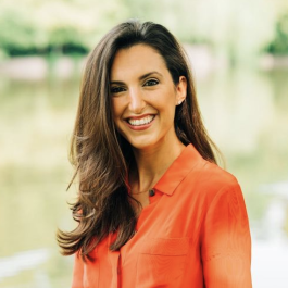 Image of Lindsay Becker
