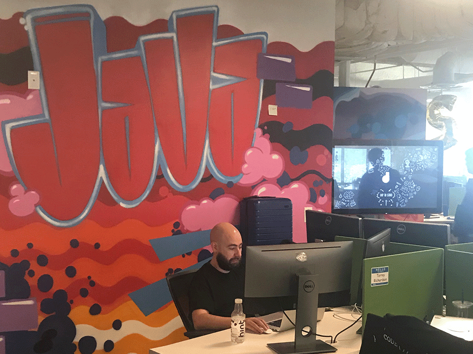 Taboola office graffiti