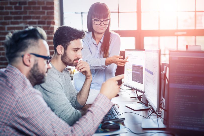 ứng dụng blockchain tiếp thị AI nổi dậy