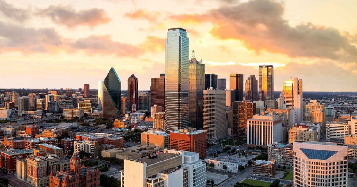 largest companies headquartered in dallas